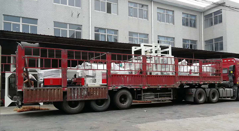 2019年6月17日吹膜機(jī)發(fā)貨圖片